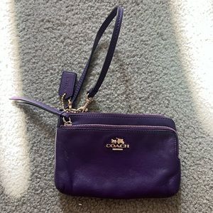Women’s Leather Coach Small Wristlet